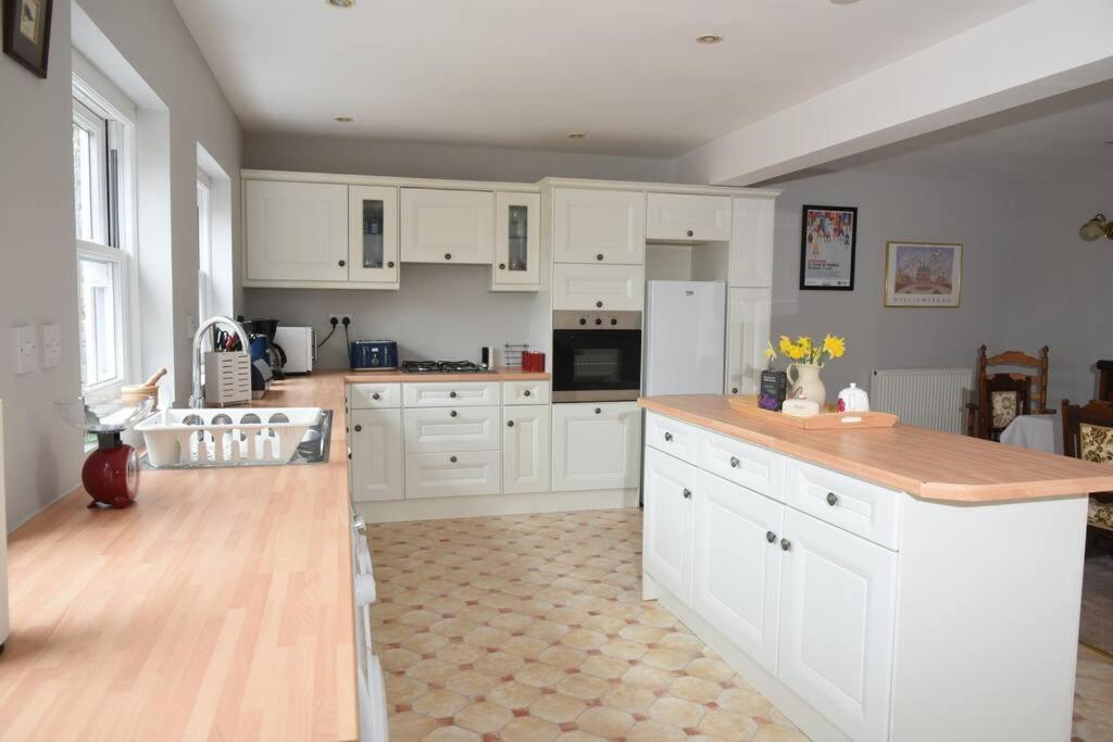 Cotswold Dog-Friendly Holiday Home Stroud  Ngoại thất bức ảnh