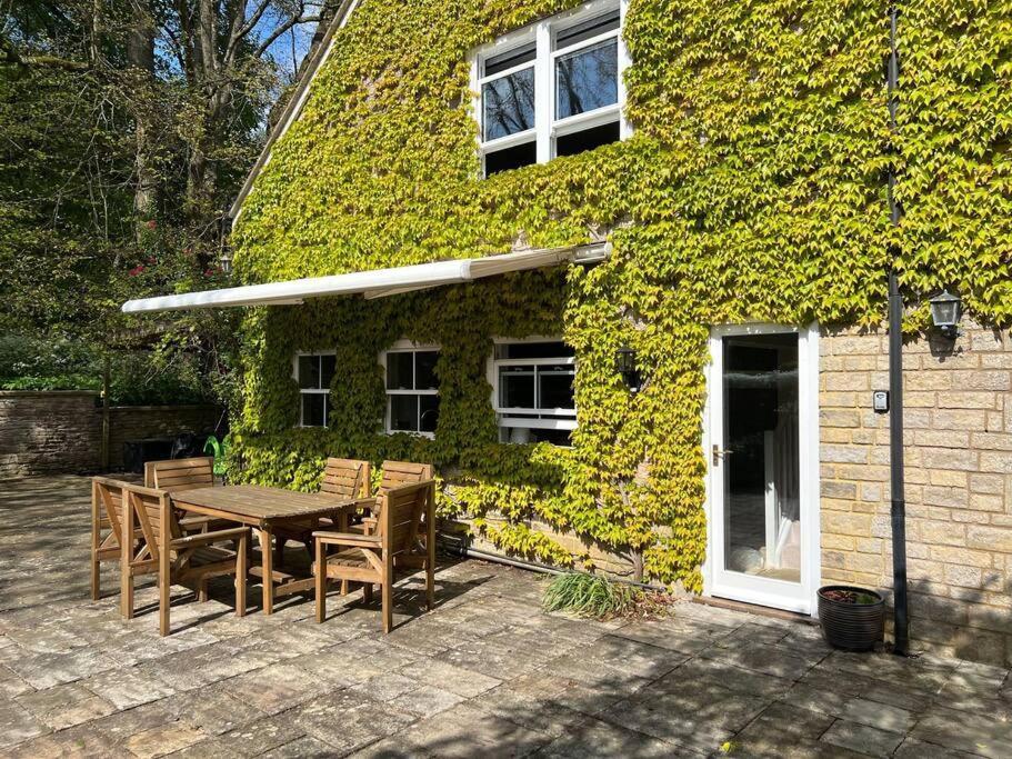 Cotswold Dog-Friendly Holiday Home Stroud  Ngoại thất bức ảnh
